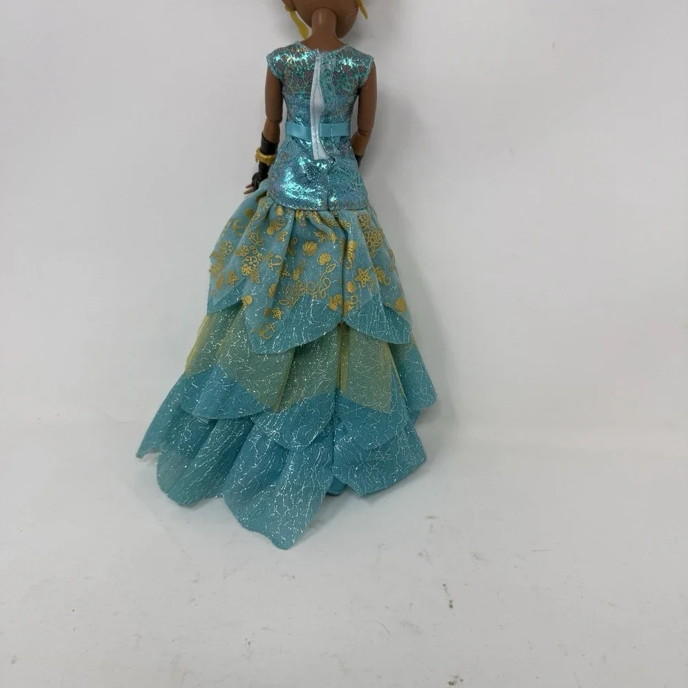 Hasbro Disney Descendants 2 Isle Of The Lost Royal Yacht Ball Uma Doll Shoes